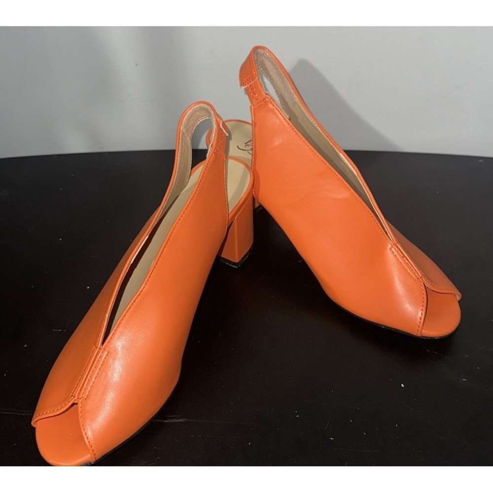 EY Boutique  Glam Vamp Slingback Shoes Size 8